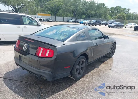 2014 Ford Mustang V6 Premium z USA, uszkodzony, nr VIN 1ZVBP8AM1E5210862